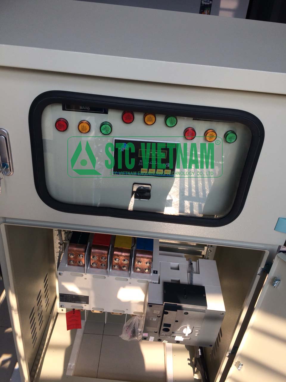 ATS Socomec 3 Phase, 4 Pole 400A
