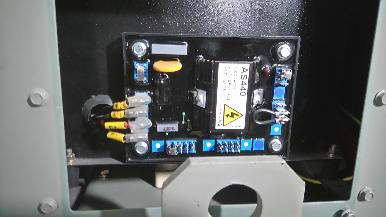 Repair of generator in Dis 7, Hochiminh City