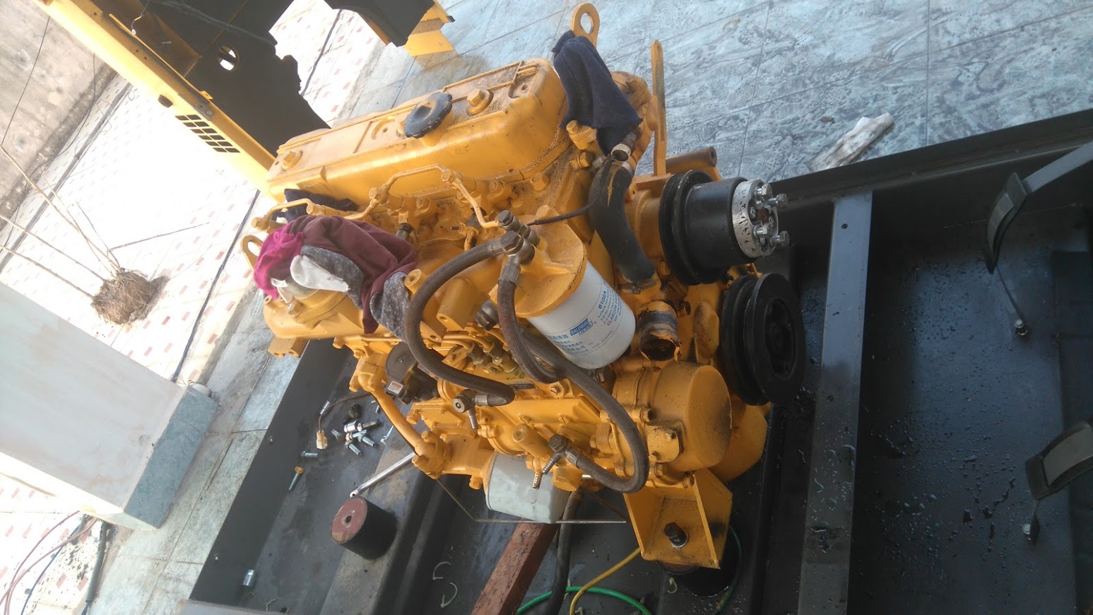 Repair of generator in Dis 7, Hochiminh City