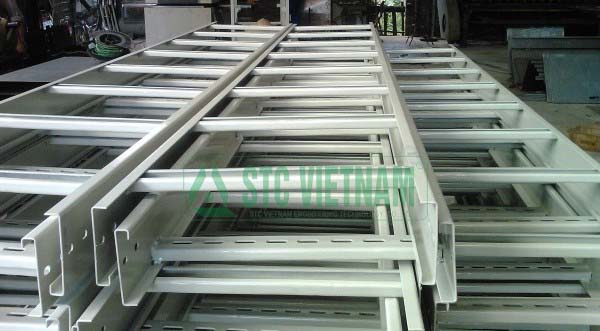 Cable tray coated with static electricity