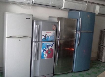 Collected refrigerators, freezers, old air conditioners in Ho Chi Minh