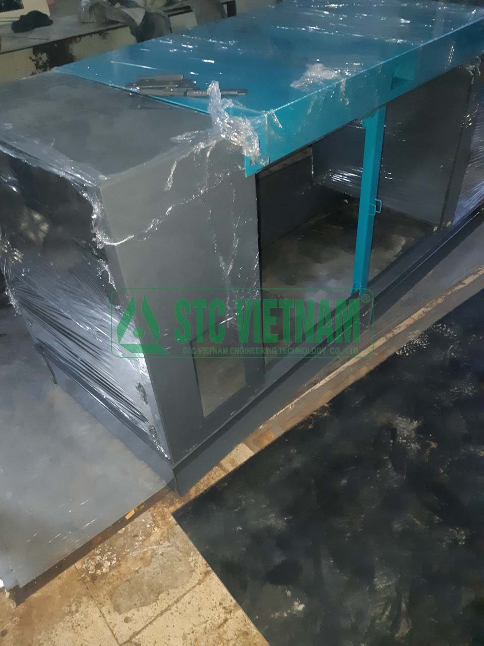 Machining the soundproof casing of Denyo generator