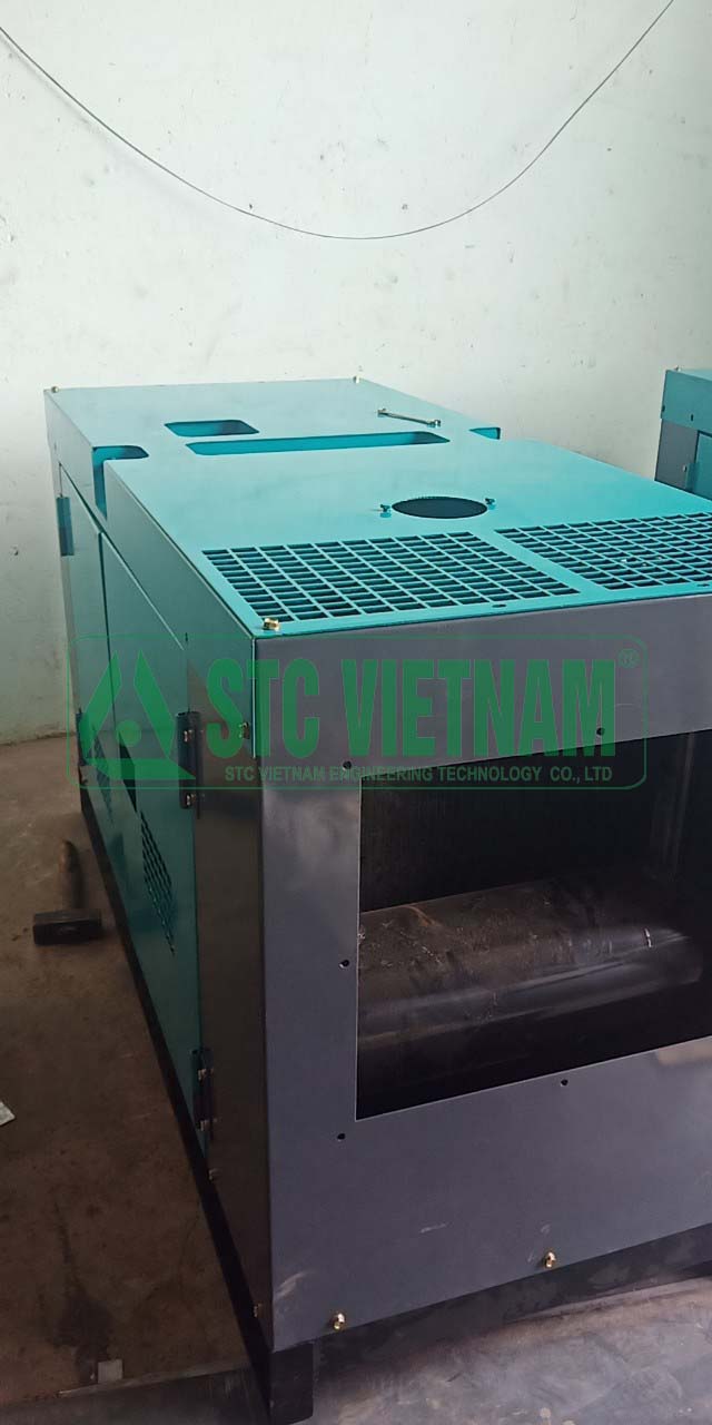 Machining the soundproof casing of Denyo generator