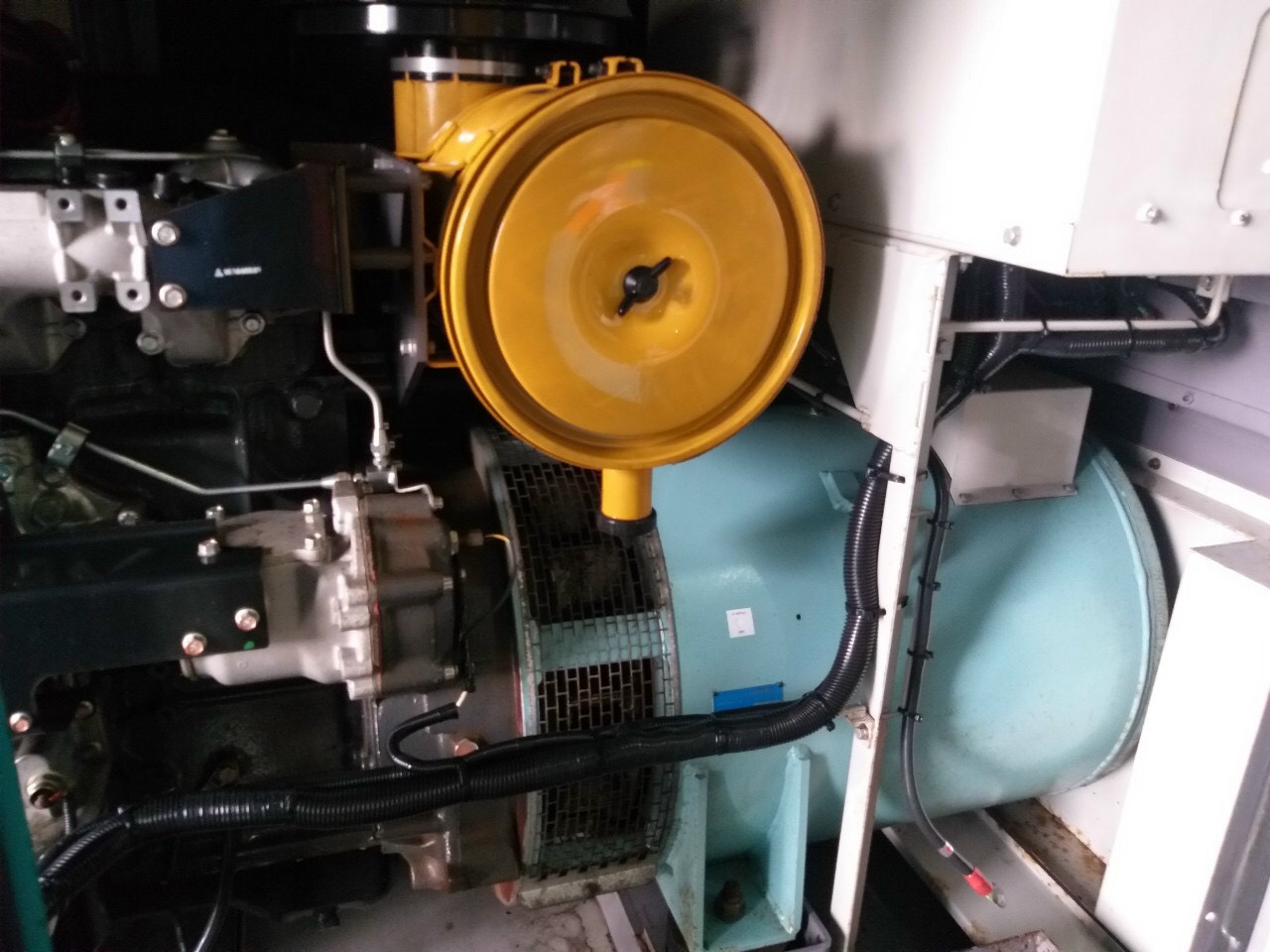 Máy phát điện cũ Denyo 220 Kva GMS