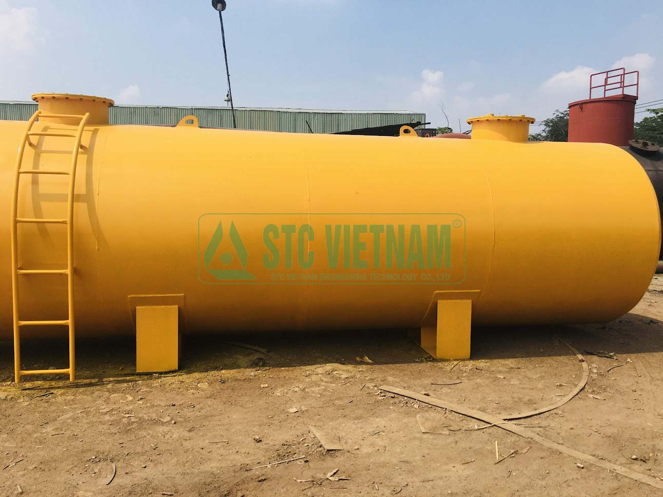 Generator oil tank 10 M3 (Round Epoxy)