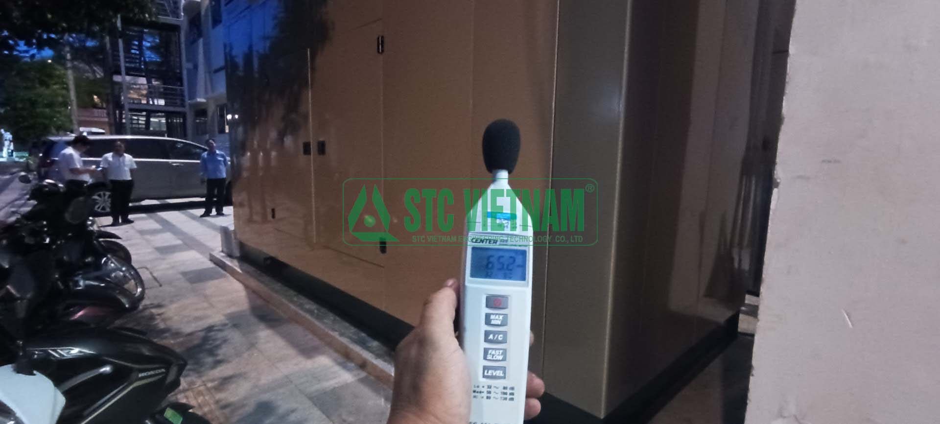 Vỏ cách âm máy phát điện 65Dba